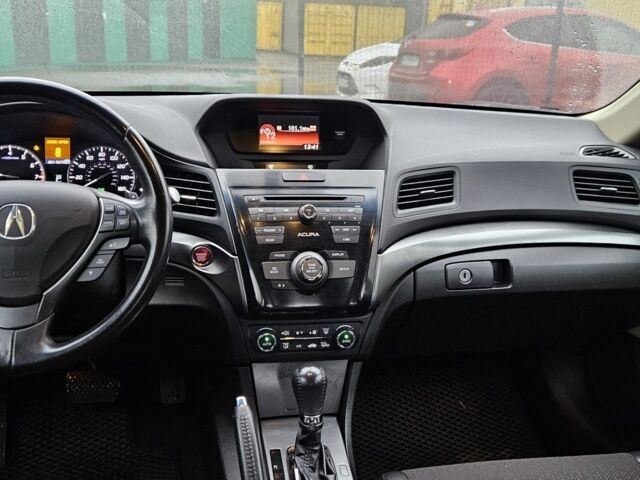 Серый Акура ИЛХ, объемом двигателя 2 л и пробегом 107 тыс. км за 9800 $, фото 7 на Automoto.ua