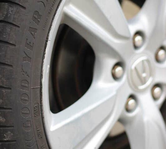 Серый Акура ИЛХ, объемом двигателя 2 л и пробегом 131 тыс. км за 9500 $, фото 6 на Automoto.ua