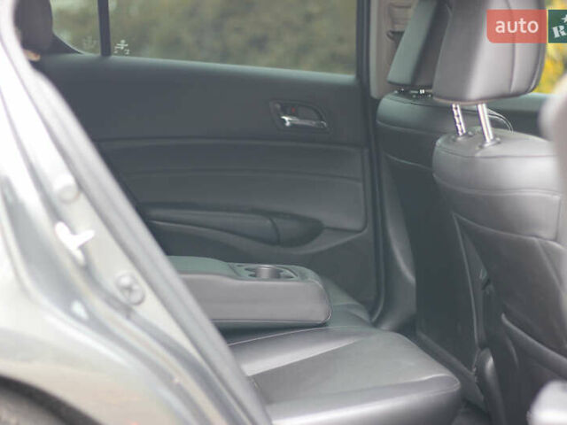 Серый Акура ИЛХ, объемом двигателя 2 л и пробегом 131 тыс. км за 9500 $, фото 24 на Automoto.ua