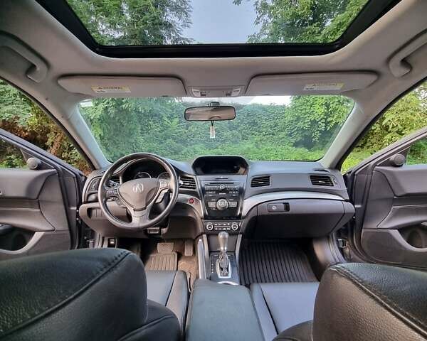 Серый Акура ИЛХ, объемом двигателя 2.4 л и пробегом 106 тыс. км за 12100 $, фото 3 на Automoto.ua