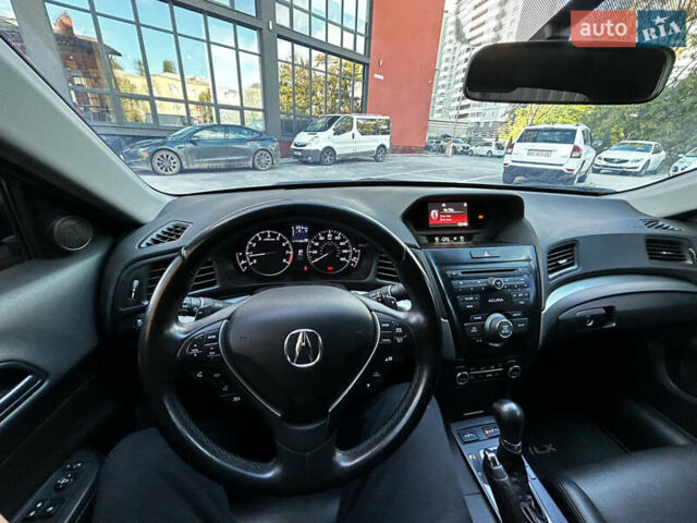 Серый Акура ИЛХ, объемом двигателя 2.35 л и пробегом 70 тыс. км за 11950 $, фото 3 на Automoto.ua