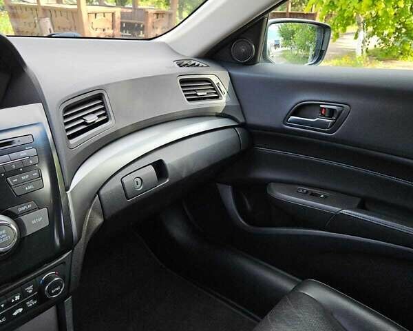 Синий Акура ИЛХ, объемом двигателя 2 л и пробегом 105 тыс. км за 11200 $, фото 23 на Automoto.ua