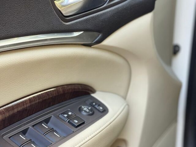 Белый Акура МДХ, объемом двигателя 3.5 л и пробегом 109 тыс. км за 26800 $, фото 8 на Automoto.ua