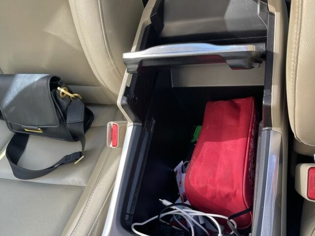 Белый Акура МДХ, объемом двигателя 3.5 л и пробегом 109 тыс. км за 26800 $, фото 12 на Automoto.ua