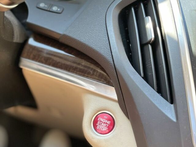 Белый Акура МДХ, объемом двигателя 3.5 л и пробегом 109 тыс. км за 26800 $, фото 18 на Automoto.ua