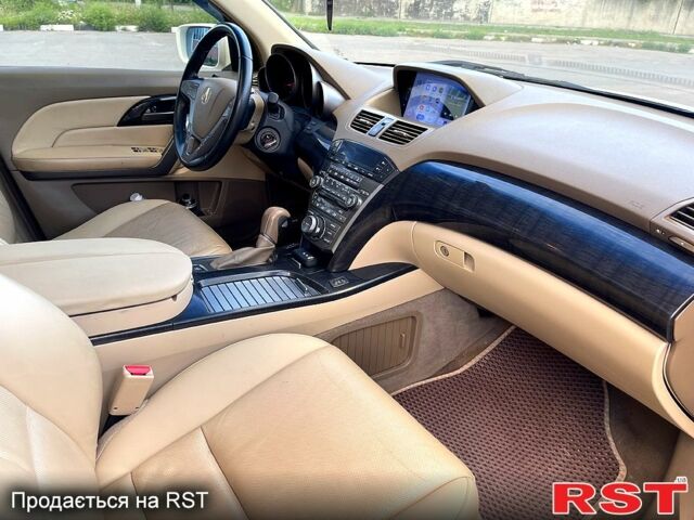 Белый Акура МДХ, объемом двигателя 3.7 л и пробегом 250 тыс. км за 8500 $, фото 8 на Automoto.ua