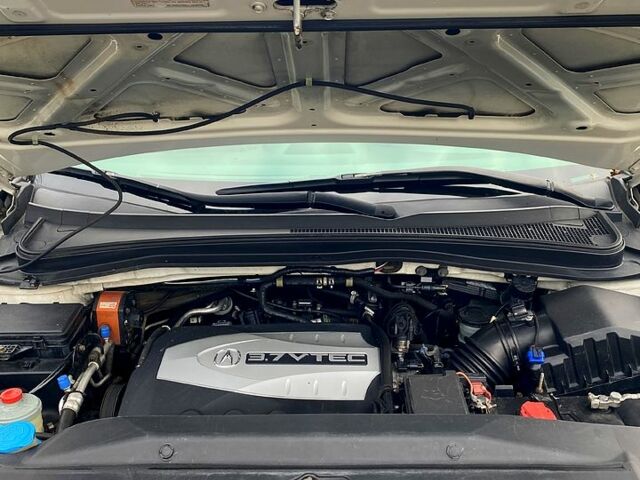 Белый Акура МДХ, объемом двигателя 3.7 л и пробегом 219 тыс. км за 9500 $, фото 1 на Automoto.ua