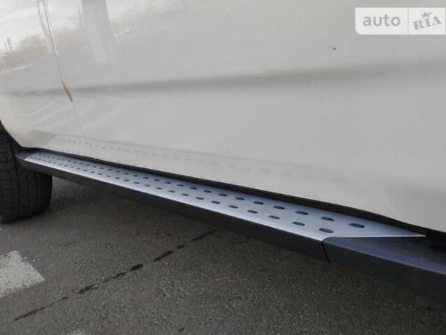 Белый Акура МДХ, объемом двигателя 3.7 л и пробегом 225 тыс. км за 15500 $, фото 2 на Automoto.ua