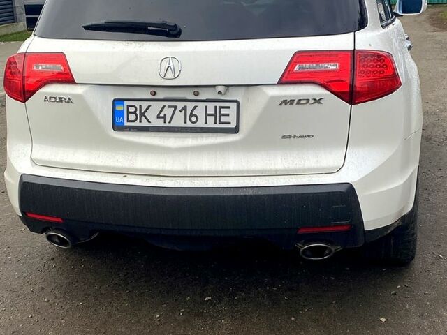 Белый Акура МДХ, объемом двигателя 3.7 л и пробегом 219 тыс. км за 9500 $, фото 7 на Automoto.ua