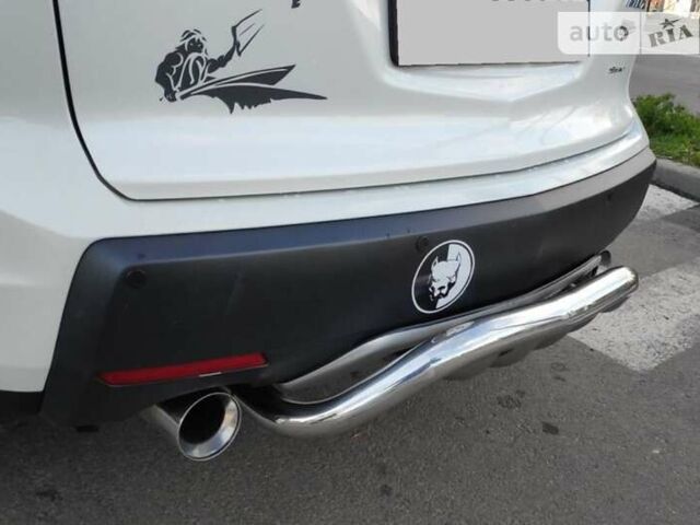 Белый Акура МДХ, объемом двигателя 3.7 л и пробегом 225 тыс. км за 15500 $, фото 3 на Automoto.ua