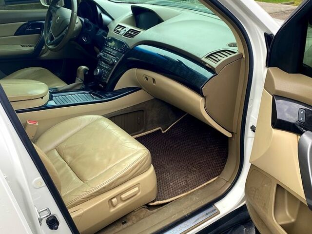 Белый Акура МДХ, объемом двигателя 3.7 л и пробегом 219 тыс. км за 9500 $, фото 2 на Automoto.ua