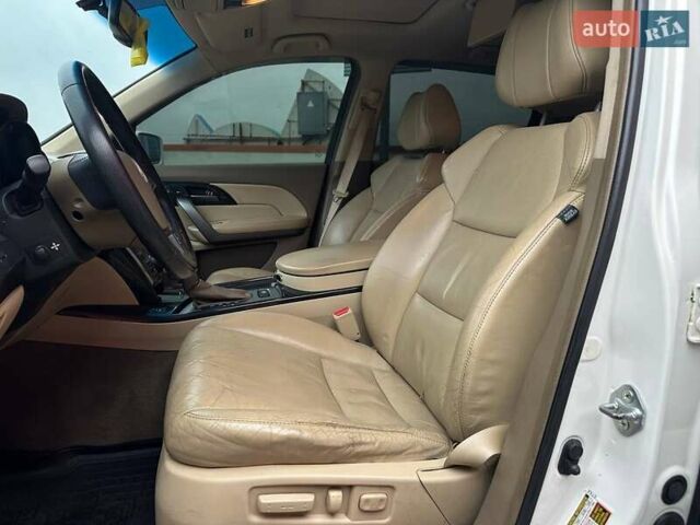 Белый Акура МДХ, объемом двигателя 3.66 л и пробегом 209 тыс. км за 8490 $, фото 8 на Automoto.ua