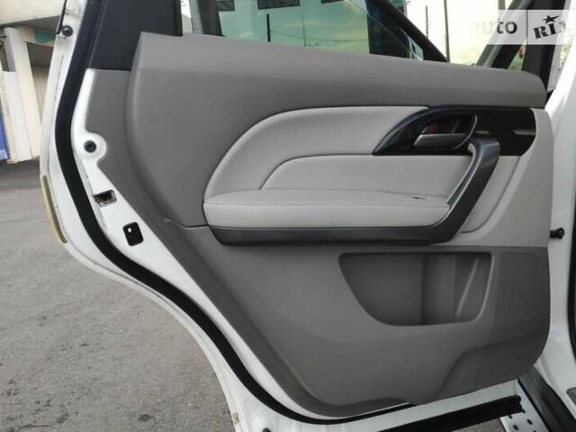 Белый Акура МДХ, объемом двигателя 3.7 л и пробегом 225 тыс. км за 15500 $, фото 21 на Automoto.ua