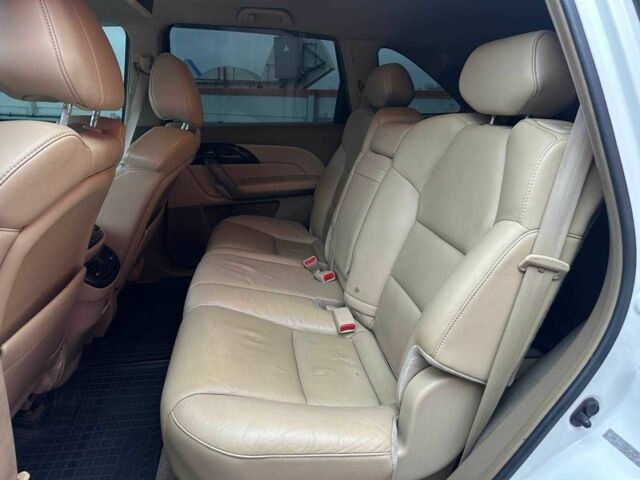 Белый Акура МДХ, объемом двигателя 0 л и пробегом 209 тыс. км за 8490 $, фото 9 на Automoto.ua