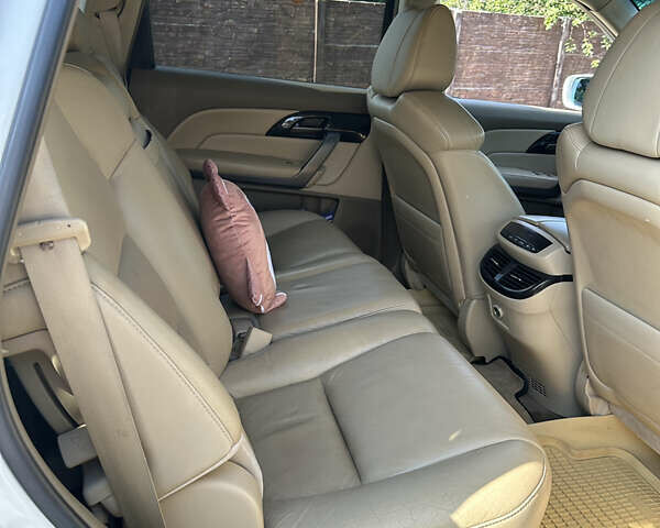 Белый Акура МДХ, объемом двигателя 3.66 л и пробегом 202 тыс. км за 12500 $, фото 13 на Automoto.ua