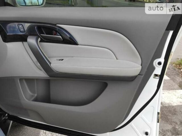 Белый Акура МДХ, объемом двигателя 3.7 л и пробегом 225 тыс. км за 15500 $, фото 20 на Automoto.ua