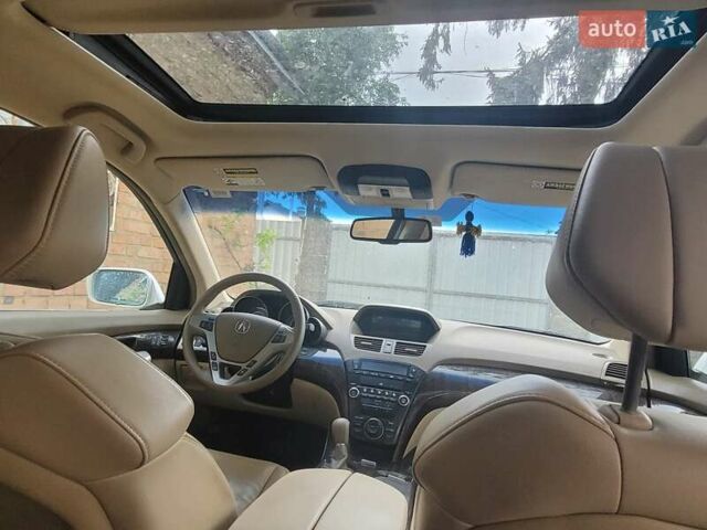 Белый Акура МДХ, объемом двигателя 3.66 л и пробегом 260 тыс. км за 13999 $, фото 11 на Automoto.ua