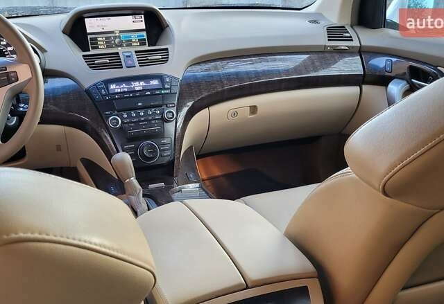 Белый Акура МДХ, объемом двигателя 3.66 л и пробегом 260 тыс. км за 13999 $, фото 7 на Automoto.ua