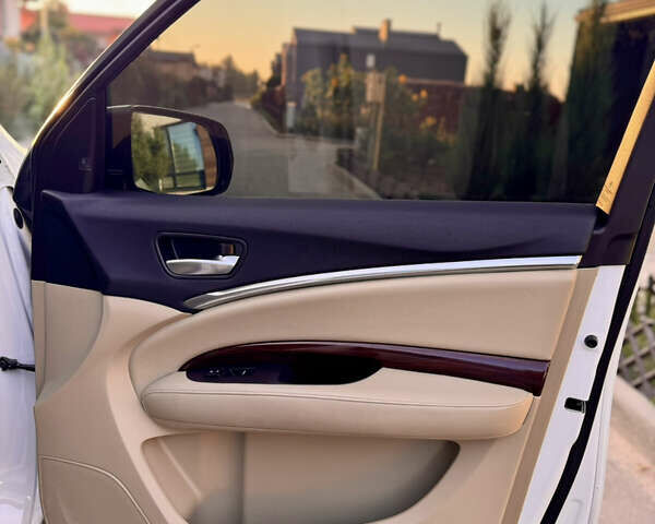 Белый Акура МДХ, объемом двигателя 3.5 л и пробегом 220 тыс. км за 18500 $, фото 43 на Automoto.ua