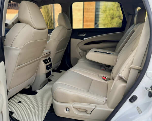 Белый Акура МДХ, объемом двигателя 3.5 л и пробегом 220 тыс. км за 18500 $, фото 37 на Automoto.ua