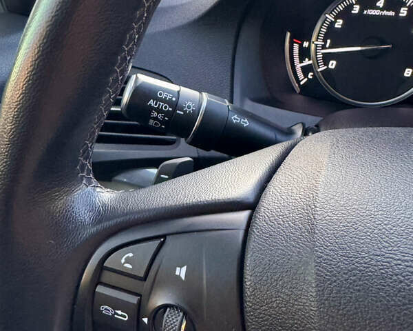 Белый Акура МДХ, объемом двигателя 3.5 л и пробегом 220 тыс. км за 18500 $, фото 33 на Automoto.ua