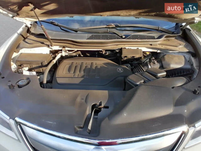 Белый Акура МДХ, объемом двигателя 3.5 л и пробегом 220 тыс. км за 13950 $, фото 7 на Automoto.ua