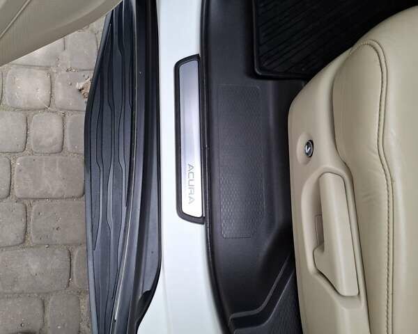 Белый Акура МДХ, объемом двигателя 3.47 л и пробегом 199 тыс. км за 21000 $, фото 8 на Automoto.ua