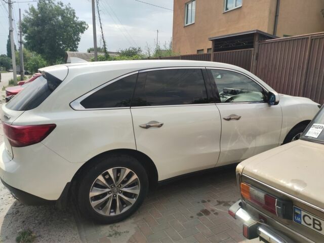 Белый Акура МДХ, объемом двигателя 3.5 л и пробегом 245 тыс. км за 17500 $, фото 5 на Automoto.ua