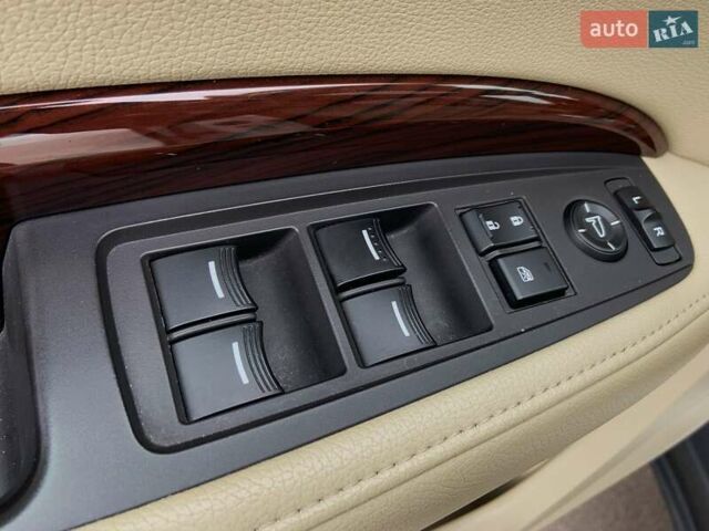 Белый Акура МДХ, объемом двигателя 3.47 л и пробегом 130 тыс. км за 18990 $, фото 13 на Automoto.ua