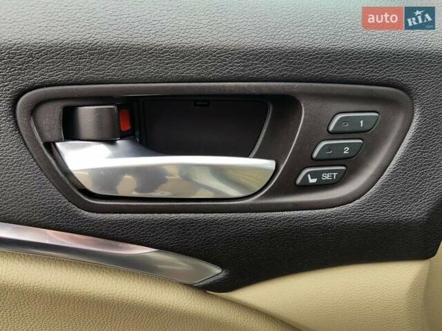 Белый Акура МДХ, объемом двигателя 3.47 л и пробегом 130 тыс. км за 18990 $, фото 14 на Automoto.ua