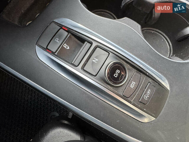 Акура МДХ 2015 у Києві на Automoto.ua Білий Акура МДХ, об'ємом двигуна 3.47 л та пробігом 230 тис. км за 19490 $, фото 27 на Automoto.ua