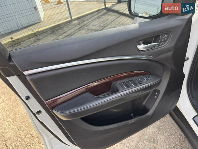 Акура МДХ 2015 у Києві на Automoto.ua Білий Акура МДХ, об'ємом двигуна 3.47 л та пробігом 230 тис. км за 19490 $, фото 17 на Automoto.ua