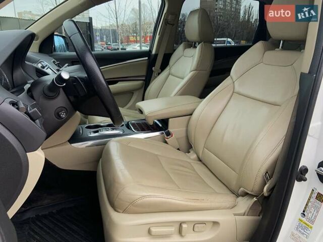 Белый Акура МДХ, объемом двигателя 3.47 л и пробегом 130 тыс. км за 18990 $, фото 8 на Automoto.ua