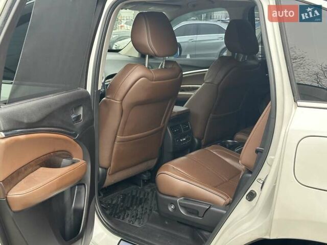 Белый Акура МДХ, объемом двигателя 3.47 л и пробегом 60 тыс. км за 23990 $, фото 29 на Automoto.ua