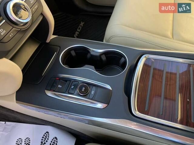 Белый Акура МДХ, объемом двигателя 3.47 л и пробегом 108 тыс. км за 18900 $, фото 16 на Automoto.ua