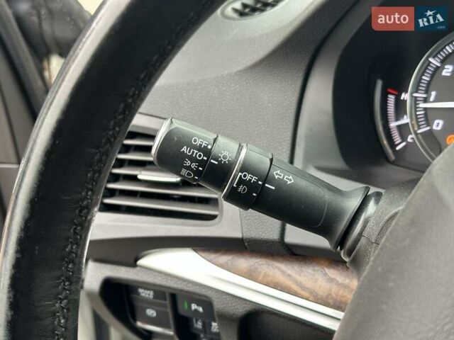 Белый Акура МДХ, объемом двигателя 3.47 л и пробегом 60 тыс. км за 23990 $, фото 24 на Automoto.ua