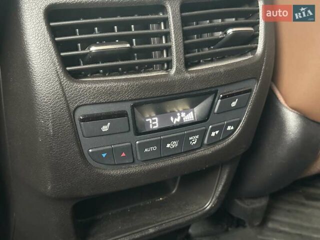 Белый Акура МДХ, объемом двигателя 3.47 л и пробегом 60 тыс. км за 23990 $, фото 32 на Automoto.ua