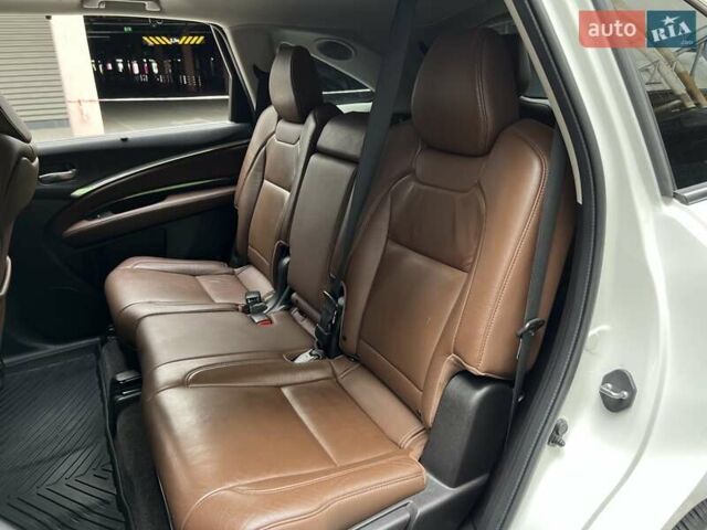 Белый Акура МДХ, объемом двигателя 3.47 л и пробегом 142 тыс. км за 26990 $, фото 8 на Automoto.ua