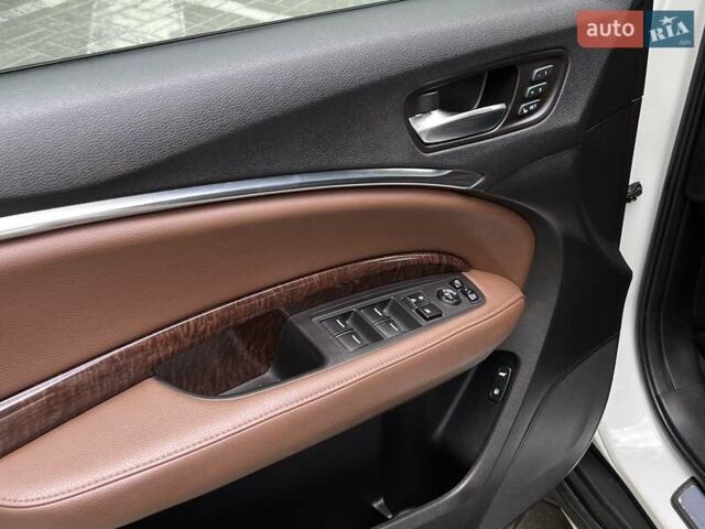Белый Акура МДХ, объемом двигателя 3.47 л и пробегом 142 тыс. км за 26990 $, фото 13 на Automoto.ua