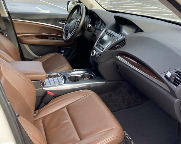 Белый Акура МДХ, объемом двигателя 3.5 л и пробегом 102 тыс. км за 22000 $, фото 8 на Automoto.ua