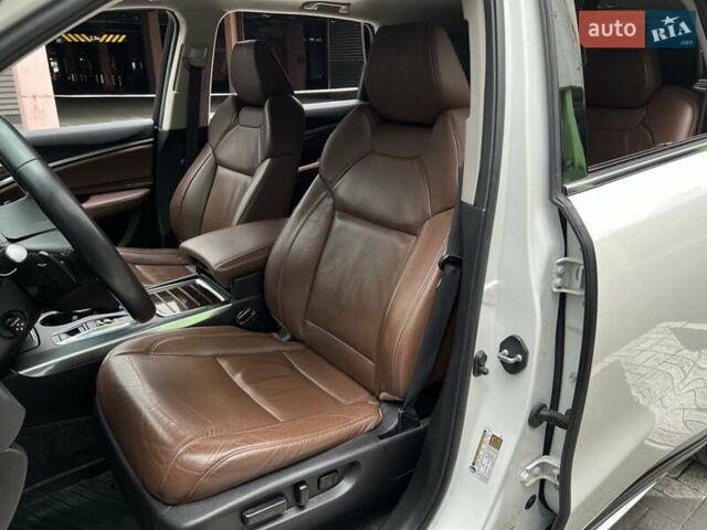 Белый Акура МДХ, объемом двигателя 3.47 л и пробегом 142 тыс. км за 26990 $, фото 7 на Automoto.ua
