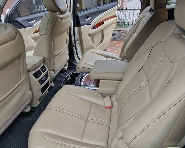 Белый Акура МДХ, объемом двигателя 3.47 л и пробегом 130 тыс. км за 20900 $, фото 14 на Automoto.ua