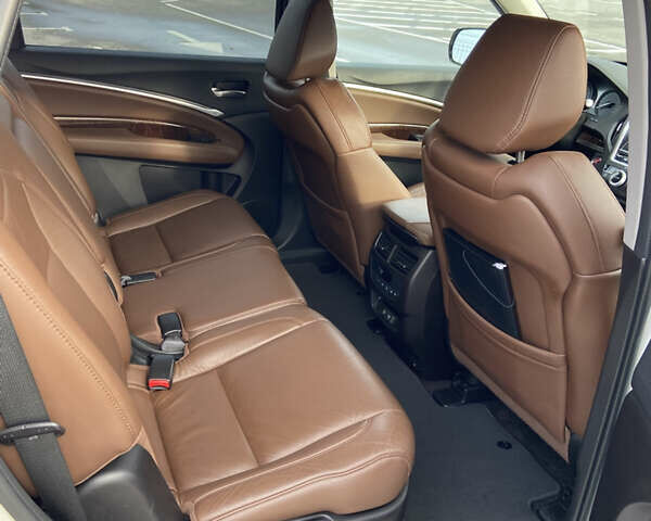 Белый Акура МДХ, объемом двигателя 3.5 л и пробегом 102 тыс. км за 22000 $, фото 9 на Automoto.ua