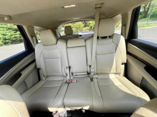 Білий Акура МДХ, об'ємом двигуна 3.5 л та пробігом 56 тис. км за 18200 $, фото 9 на Automoto.ua