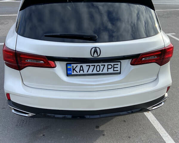 Белый Акура МДХ, объемом двигателя 3.5 л и пробегом 102 тыс. км за 22000 $, фото 5 на Automoto.ua