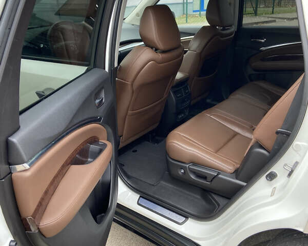 Белый Акура МДХ, объемом двигателя 3.5 л и пробегом 102 тыс. км за 22000 $, фото 13 на Automoto.ua