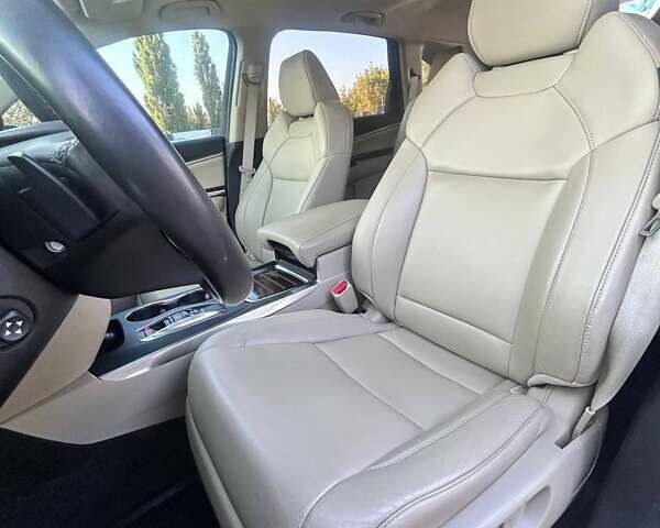 Белый Акура МДХ, объемом двигателя 3.47 л и пробегом 112 тыс. км за 29500 $, фото 14 на Automoto.ua