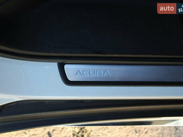 Белый Акура МДХ, объемом двигателя 3.5 л и пробегом 80 тыс. км за 26000 $, фото 18 на Automoto.ua