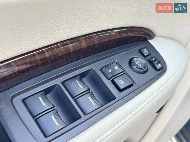 Белый Акура МДХ, объемом двигателя 3.47 л и пробегом 112 тыс. км за 29500 $, фото 10 на Automoto.ua