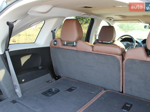 Белый Акура МДХ, объемом двигателя 3.5 л и пробегом 80 тыс. км за 26000 $, фото 15 на Automoto.ua